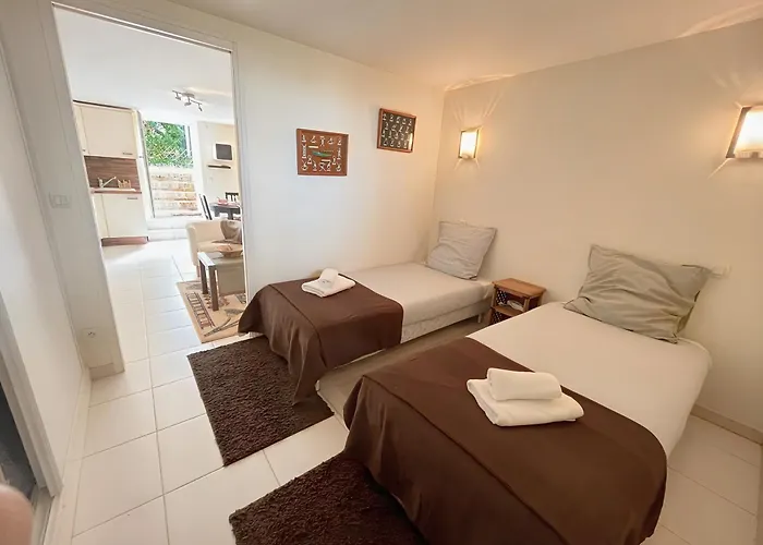 A 2 Pas De La Plage, Parking Prive Et Gratuit Cabourg