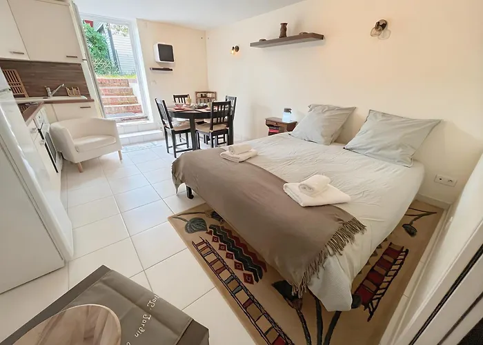 A 2 Pas De La Plage, Parking Prive Et Gratuit Apartman *