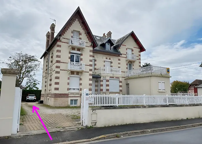 A 2 Pas De La Plage, Parking Prive Et Gratuit Apartman
