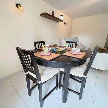 A 2 Pas De La Plage, Parking Prive Et Gratuit